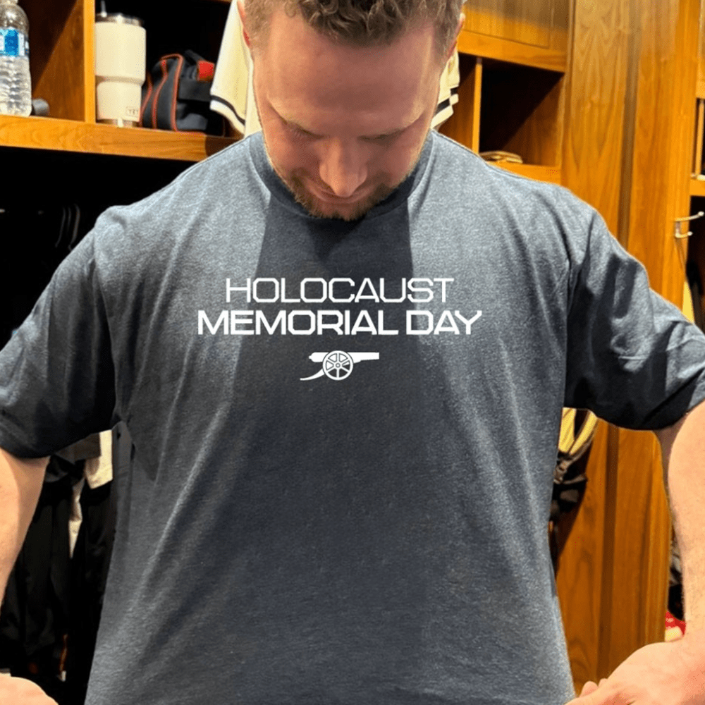 Holocaust Memorial Day T-Shirt Meaningful Gifts For Boyfriend