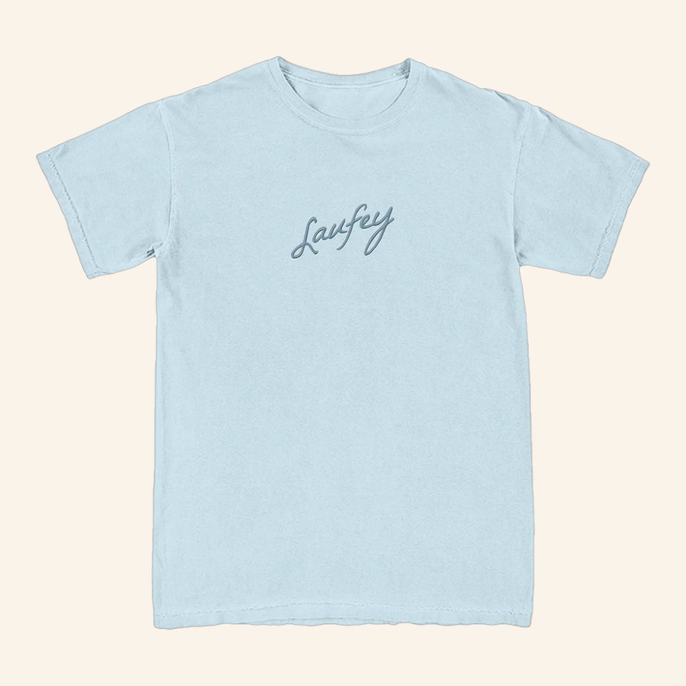Laufey Music Merch Signature T-Shirt Unique Gifts For Music Lovers