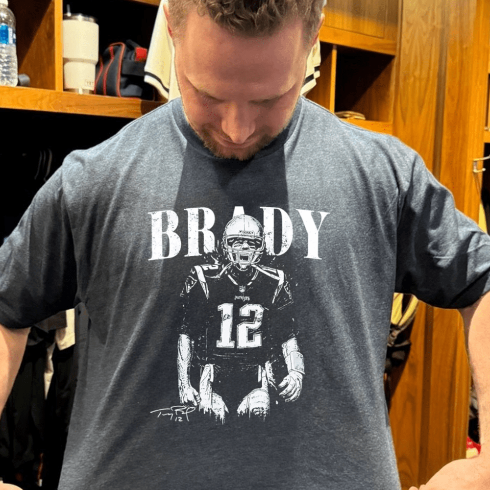 Tom Brady New England Football Signature Vintage Shirt Presents For Football Fans
