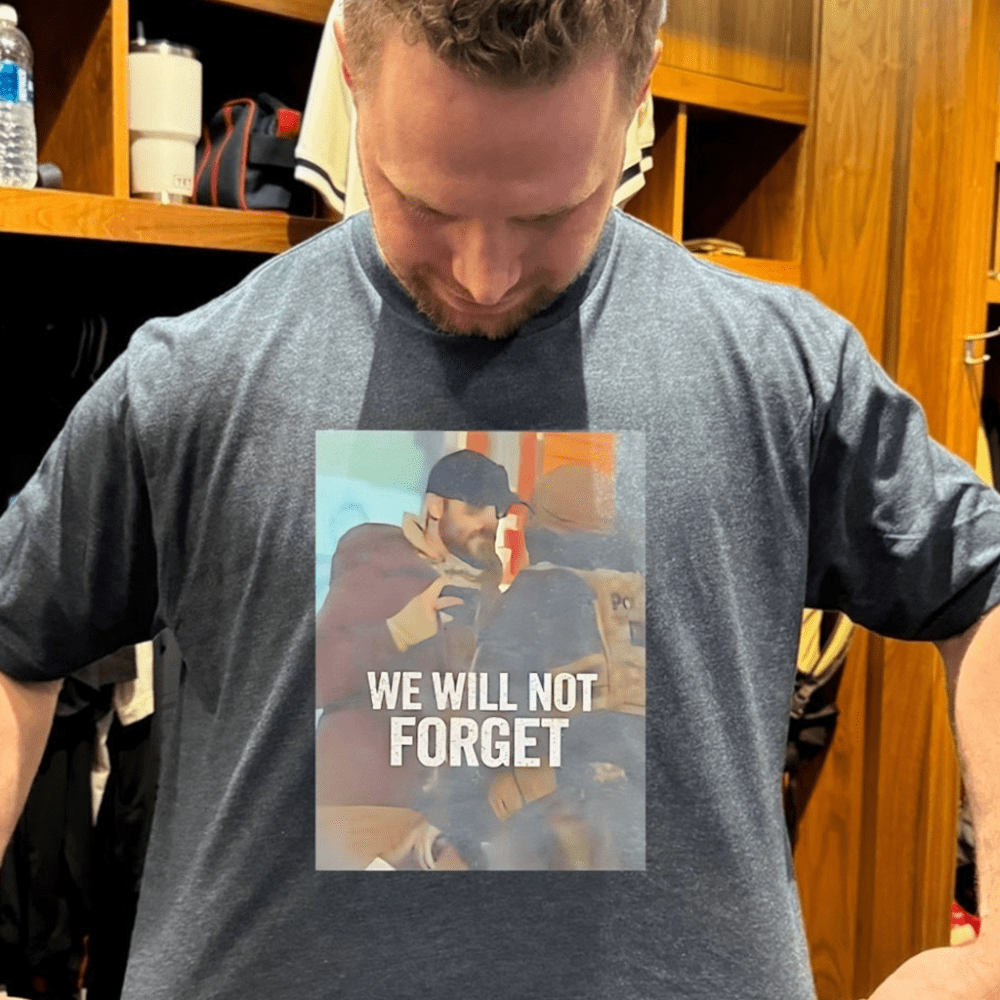 We Will Not Forget Alex Pretti 1988-2026 Photo Shirt Birthday Presents For Her