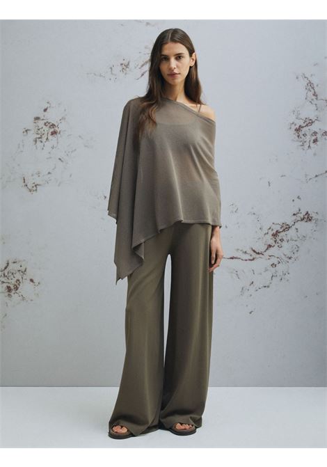 Maglia in filatoasimmetrico con punte a fazzoletto e logo ricamato sul fondo sinistro. Marella Monochrome | Maglia | MLMVELOCE001