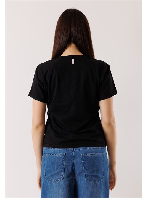 T-shirt scollo V morbida D42515 DEHA | D4251510009