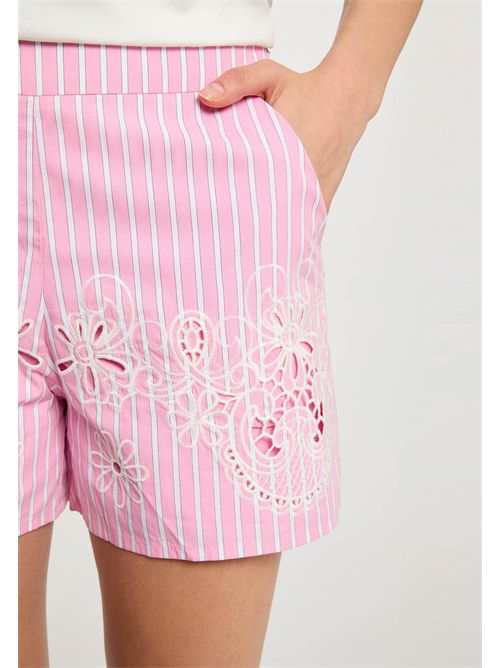  MORGAN DE TOI | SHOVENBUBBLE