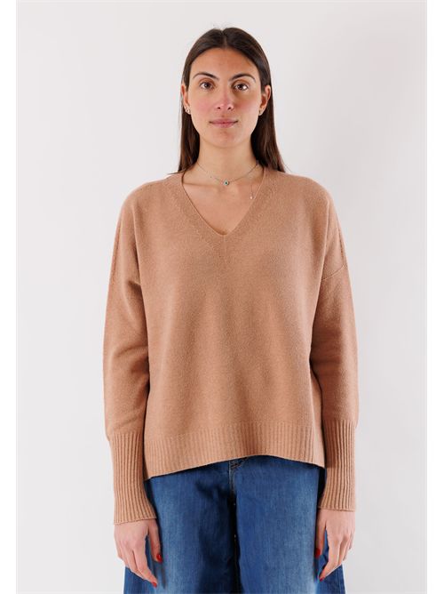 Maglia scollo a V Linea fluida 3M0842 KONTATTO | 3M0842CBISCOTTO