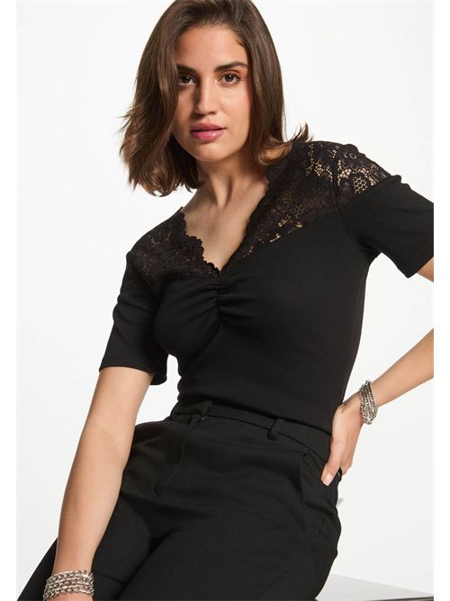 T-shirt with lace DELINE MORGAN DE TOI | DELINENOIR