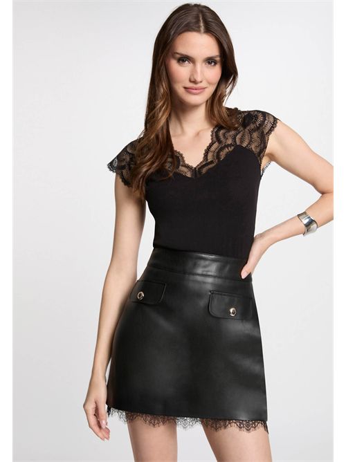 Top with lace inserts and V-neck DELI MORGAN DE TOI | DELINOIR