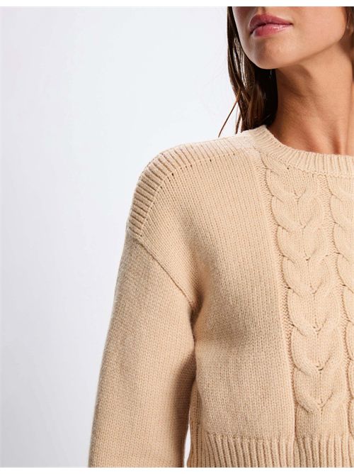  MORGAN DE TOI | RMNATEBEIGE