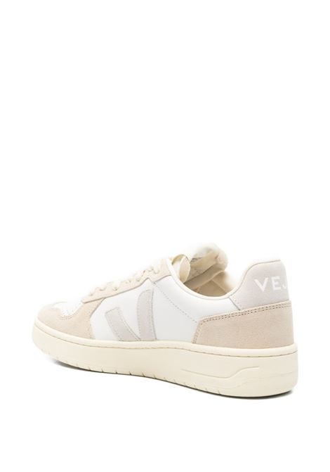 V82 Sneakers in White/Beige VEJA | VE3321696BWHITE_NATURAL_ALMOND