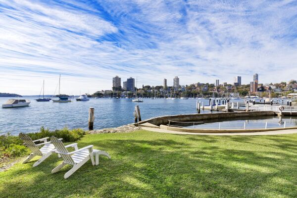 Elizabeth Bay, Australia