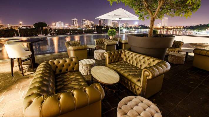 Blackbird Bar & Grill