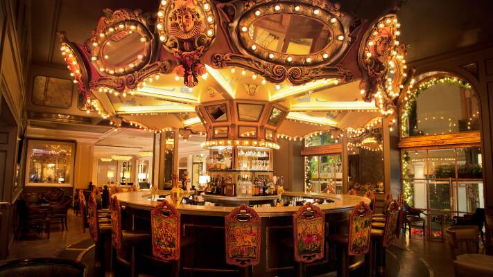Carousel Bar & Lounge