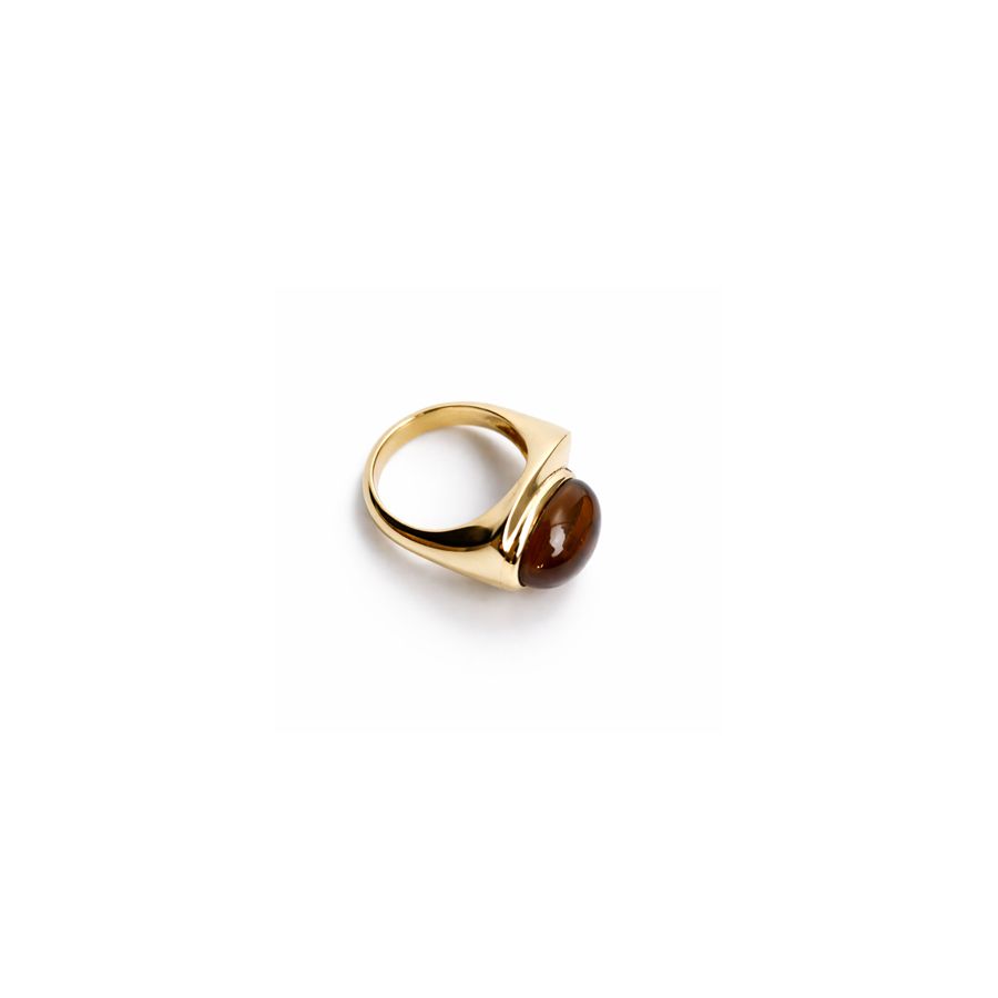 Pinky ring with a cognac-colored teardrop AURUM | AN1 GCBRO QRZ CGNC