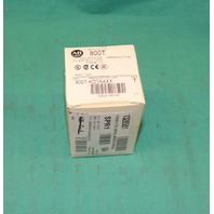 Allen Bradley 800T-KD1AAXX KD Pushbutton Selector Green Ser.T NEW