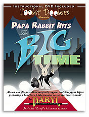 Papa Rabbit Hits the Big Time (with DVD) by Daryl
