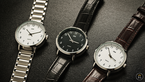 The Watch by João Miranda Black Classic