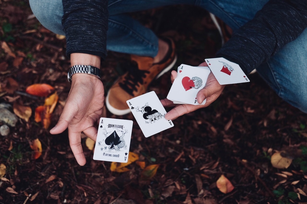 Mantecore Blanc Playing Cards by Edo Huang and Cardvo Mantecore Blanc Playing Cards by Edo Huang and Cardvo