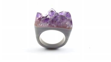 Beautiful dyed rings in australia