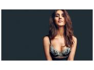 Vani Kapoor Hot Pictures & Measurements (1)