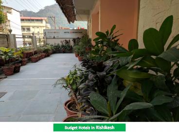 Here’s the Best Hotel near LaxmanJhula in Rishikesh