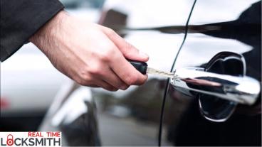 Why You Should Hire a Professional Auto Locksmith?