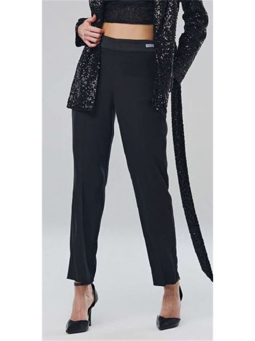  ATELIER LEGORA | AT302-NER