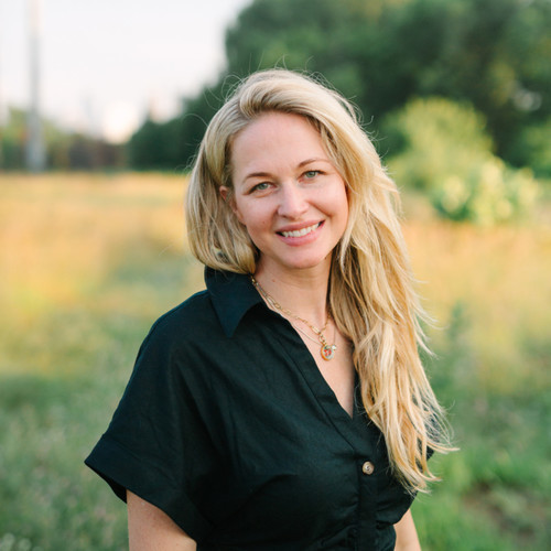 Stacy D - Senior Hair Colorist Stacy D