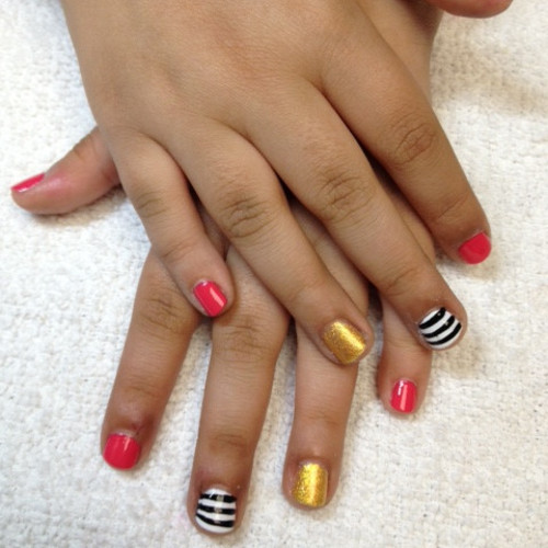 Brooke Wing Nail Specialist, Gahanna Stoneridge Plaza Gahanna, Ohio