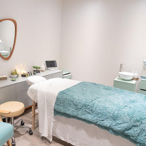 Zack Pouvaranukoah Massage Therapist, WaycroftBallston Arlington, Virginia