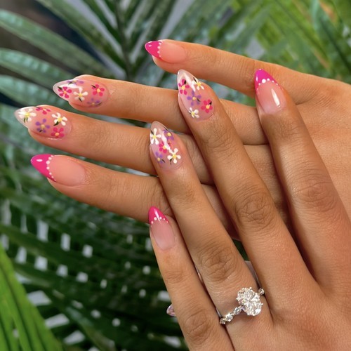 Saturated Co Nail Specialist, Westgate Fairview Park, Ohio