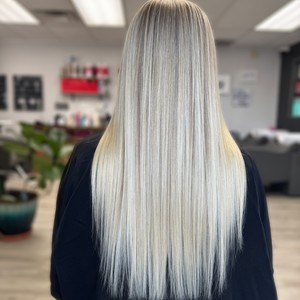 Facetune 08 08 2025 18 59 34