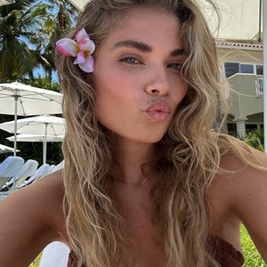 9770561c b727 428d a9bd dd7cc9749845