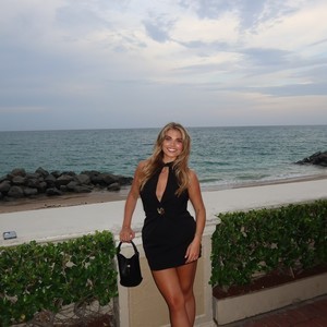 Facetune 05 09 2025 13 52 40