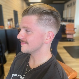 Facetune 17 09 2023 22 43 03