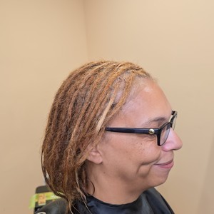 D43f63a7 eb30 46d7 a2f9 4108b8da4103