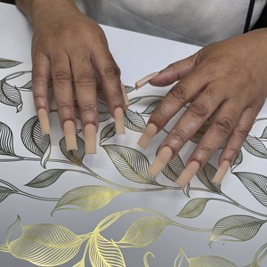 Nudenails