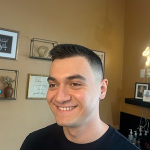 Facetune 27 05 2026 19 19 55