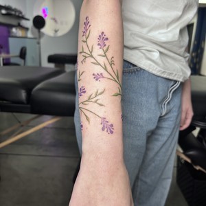 Color floral wrap