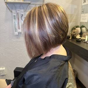 Pin5 blonde lob wavy back view 1200x1500