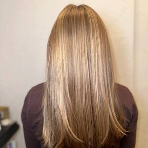 Pin5 blonde straight back view 22 1200x1500