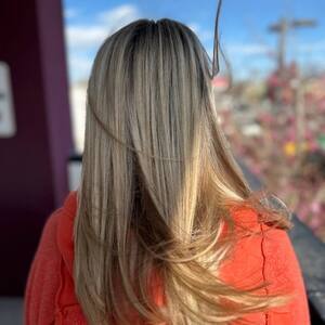 Pin5 blonde straight back view red top 1200x1500