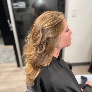 Pin5 blonde wavy side view 3 1200x1500