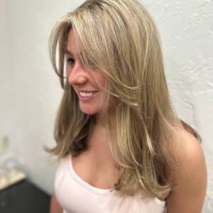 Pin5 blonde wavy side view 7 1200x1500