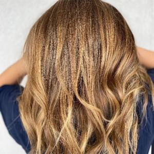 Pin5 bronde copper bronde wavy back view 1200x1500