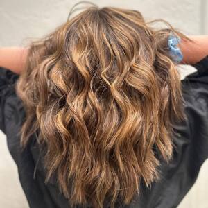 Pin5 bronde wavy back view 5 1200x1500