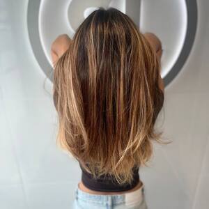 Pin5 bronde wavy back view 40 1200x1500