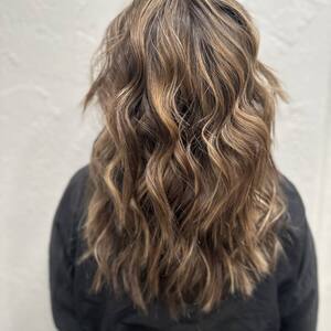 Pin5 bronde wavy back view 15 1200x1500