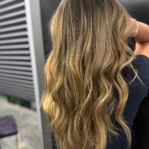 Pin5 bronde wavy back view 8 1200x1500