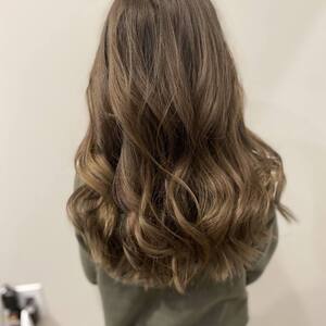 Pin5 bronde wavy back view 44 1200x1500