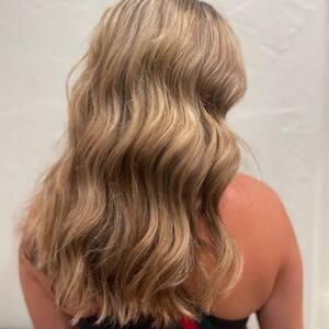 Pin5 bronde wavy back view 42 1200x1500