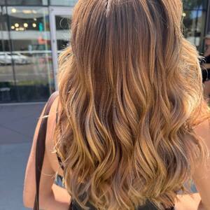 Pin5 bronde wavy back view 3 1200x1500
